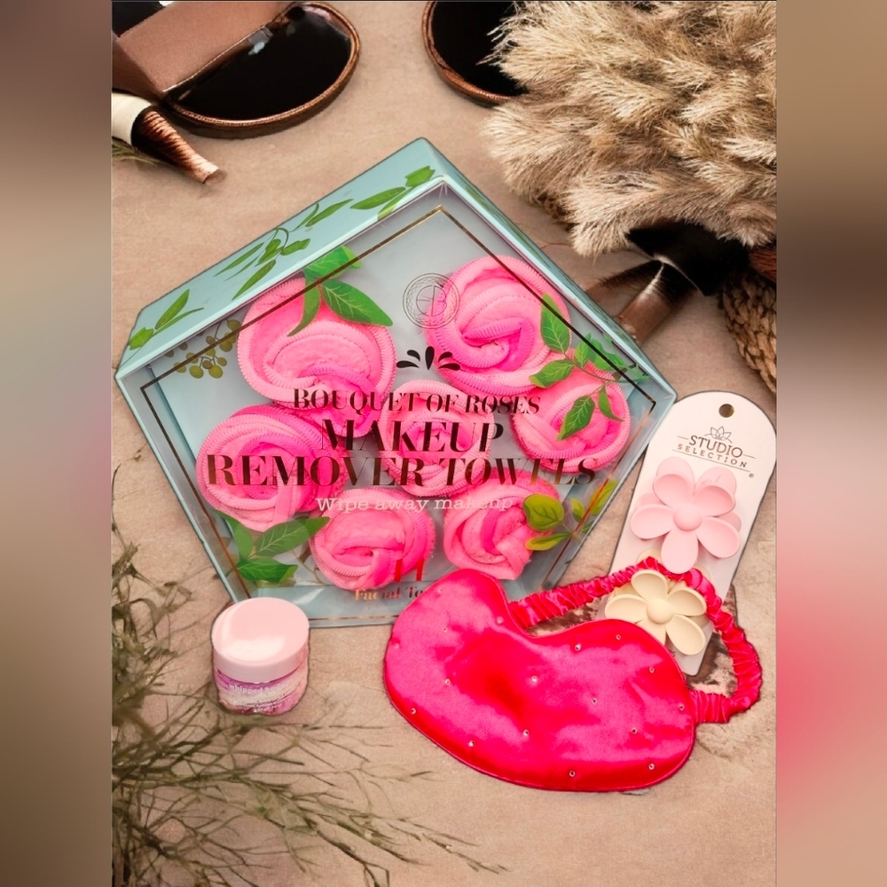 Pink Makeup Remover Towels Set With Sleep Mask, Body Polish & Hair Claw Clips - Picture 7 of 7
